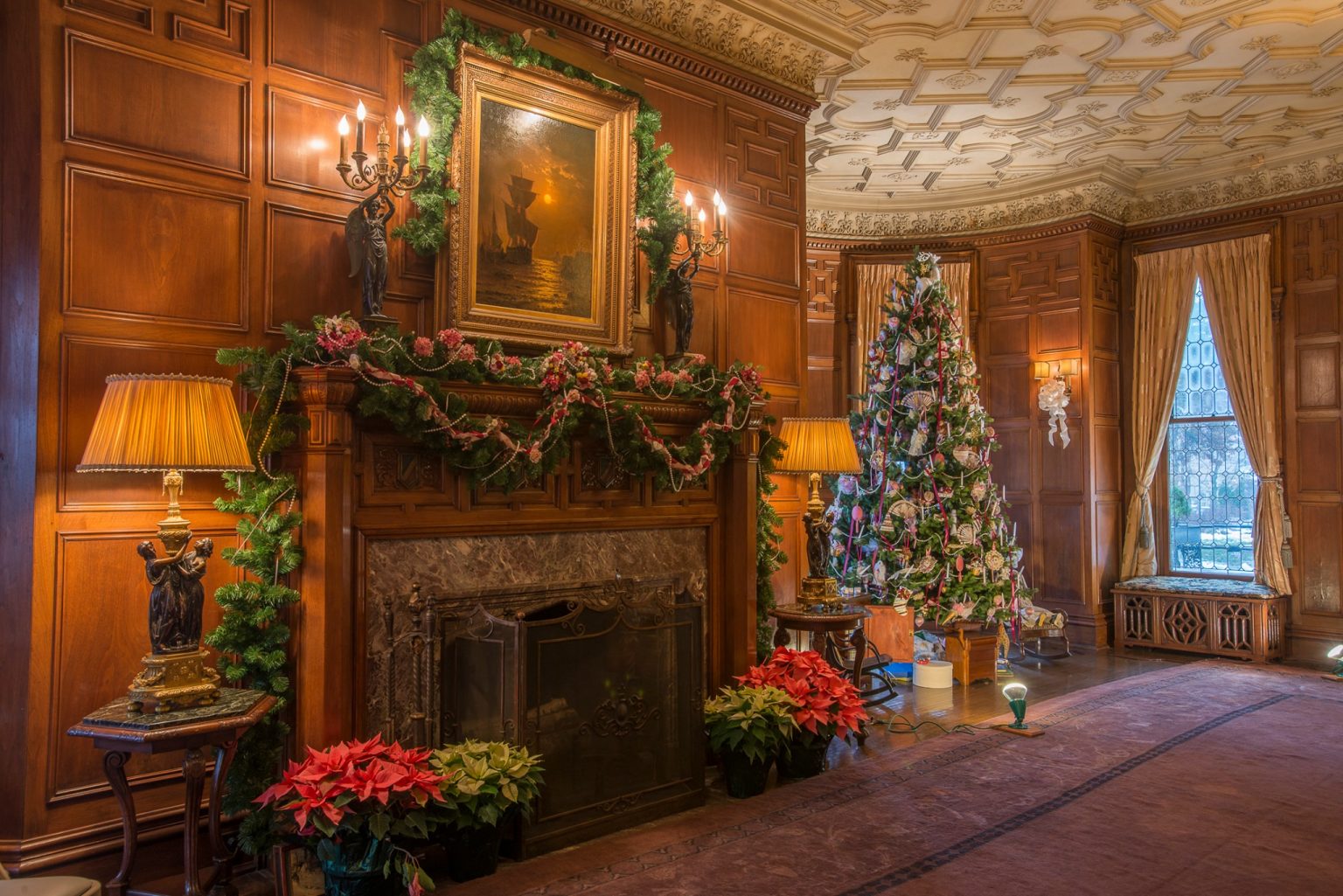 Christmas at Deere-Wiman House Tour - Tony McCombie